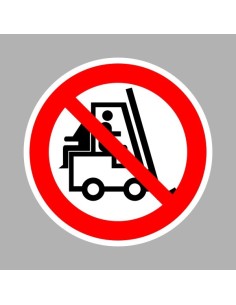 Személyt szállítani tilos! 2