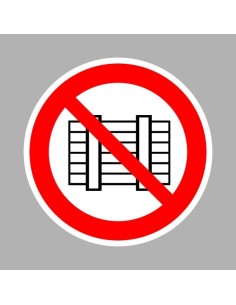 Erre a helyre rakodni tilos! Eltorlaszolni tilos! 2