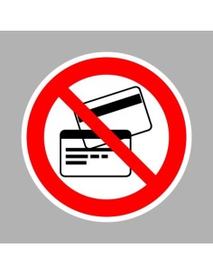 Mágneses vagy elektronikus adathordozóval belépni tilos! 2