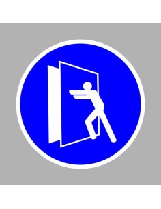 Az ajtó zárva tartandó! 2