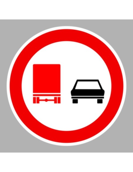 KRESZ tábla, Közúti jelzőtábla - "C" Tilalmi jelzőtáblák - Tehergépkocsival előzni tilos