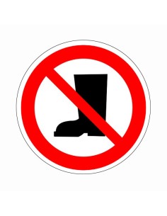 Védőlábbelivel belépni tilos!