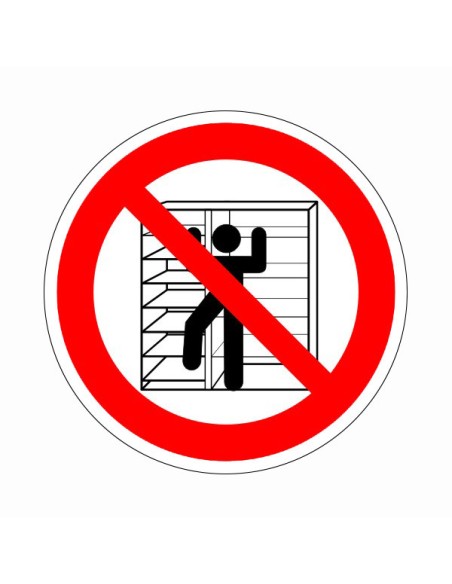 Állványra, polcra felmászni tilos!