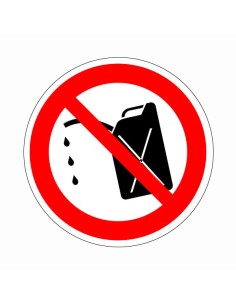 Olajos, benzines kannát bevinni tilos!