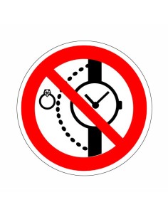 Nyaklánc, óra, gyűrű viselése tilos!